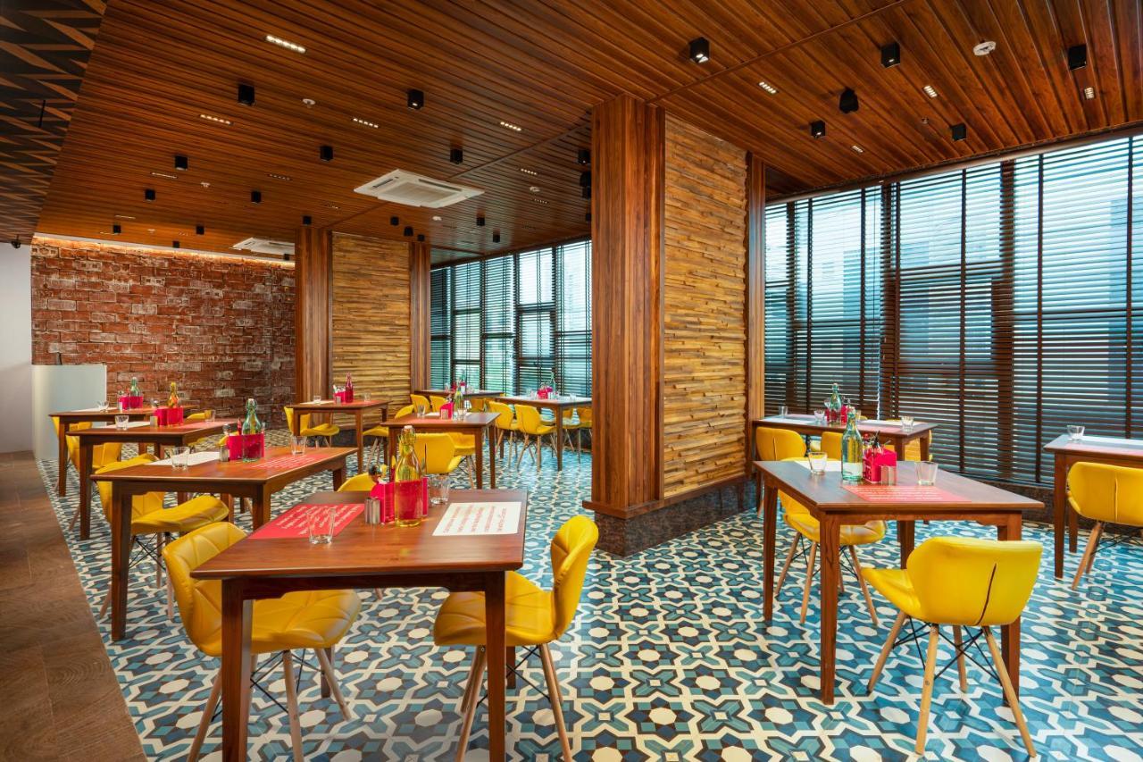 Ginger Mumbai, Goregaon Exterior photo